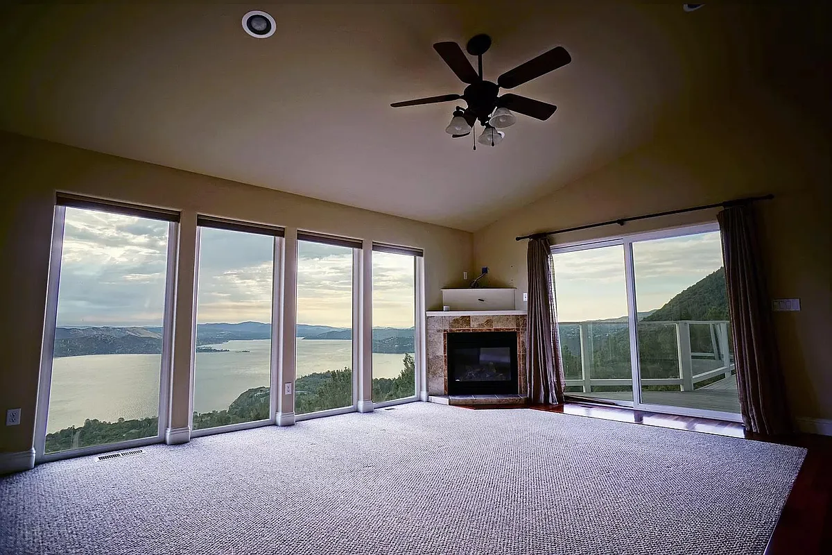 Building Photo - 8115 Mountain Crest Dr