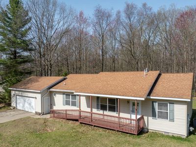 6565 Club House Dr E, Stanwood, MI, 49346