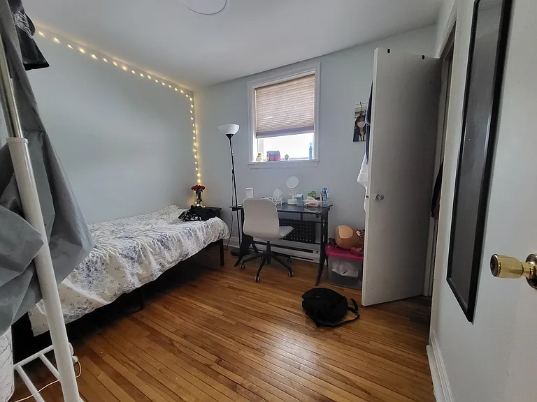 329 College St #1 — Photo 10
