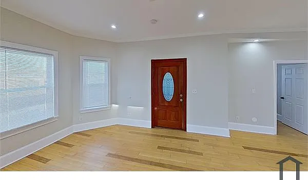 9 Landor Rd #3 — Photo 2