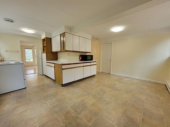 5th image of 106 Bayberry Rd