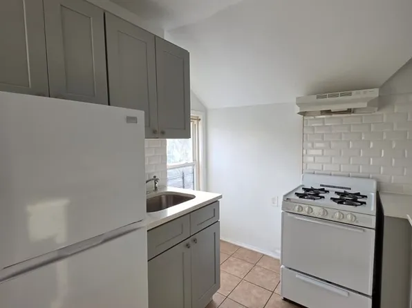 35 Altonwood Pl, Yonkers, NY