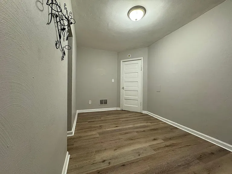 445 Octavius St #3 — Photo 7