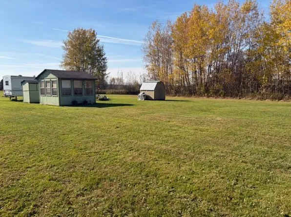 2001 103rd Ave, Braham, MN 55006