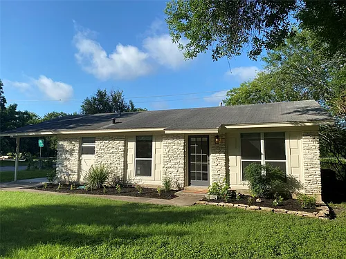 3104 Birdwood Cir Photo 1
