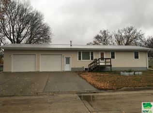 315 S Cannon St, Paullina, IA 51046