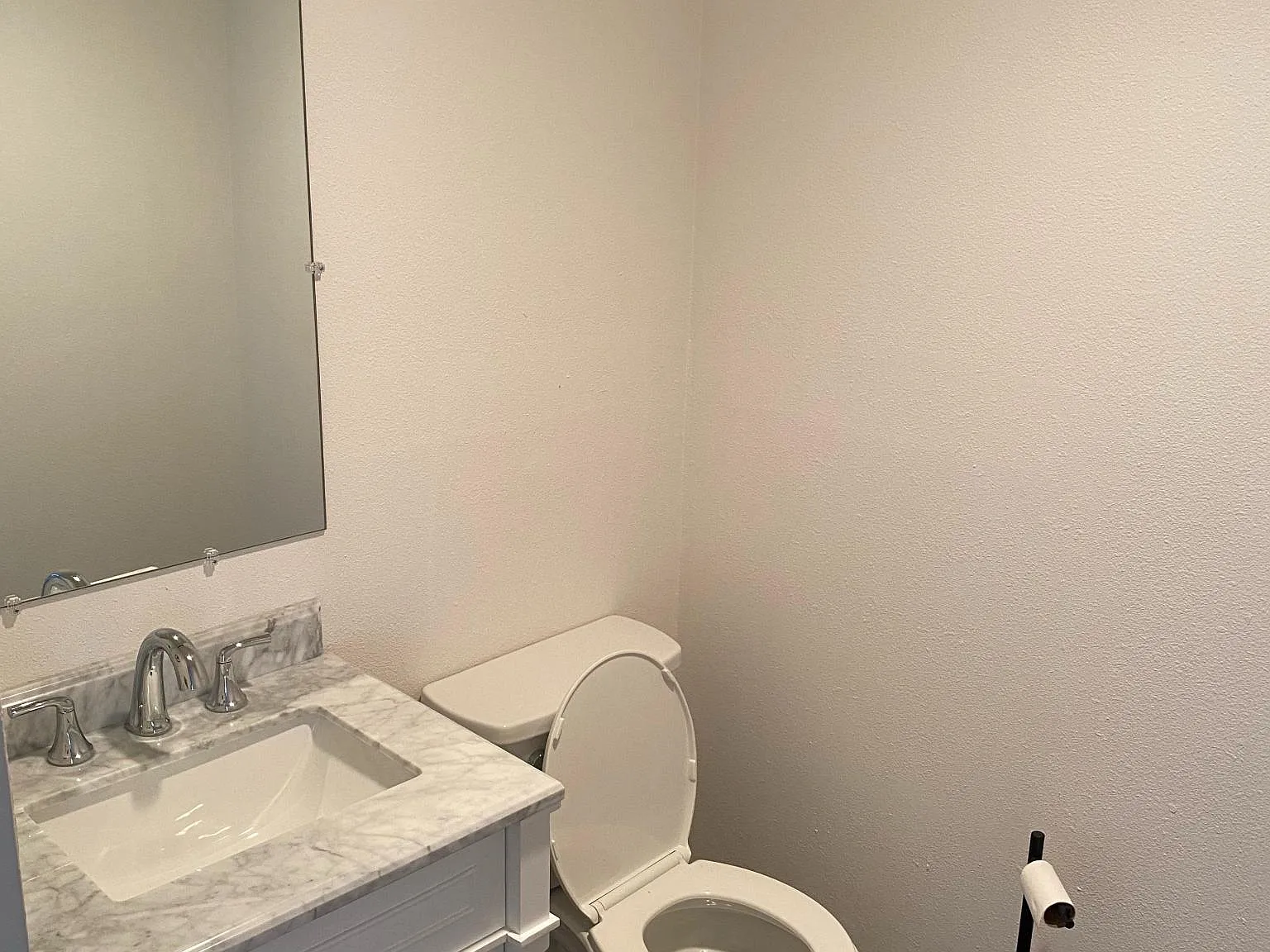 724 Oregon St — Photo 3