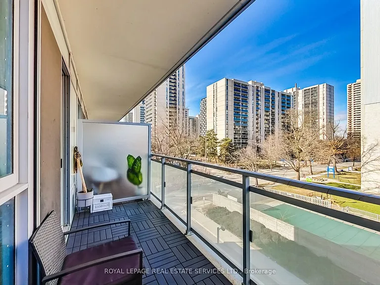 1830 Bloor St W #438 — Photo 15