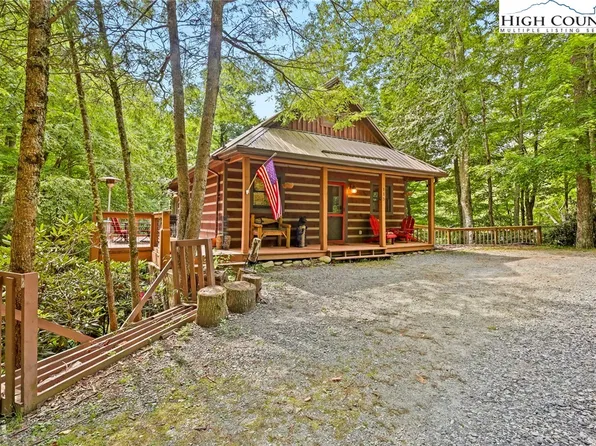 115 Old Chestnut Road, Banner Elk, NC 28604