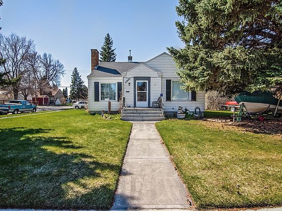 3rd image of 890 11th St