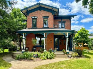 305 Grove St, Decorah, IA 52101
