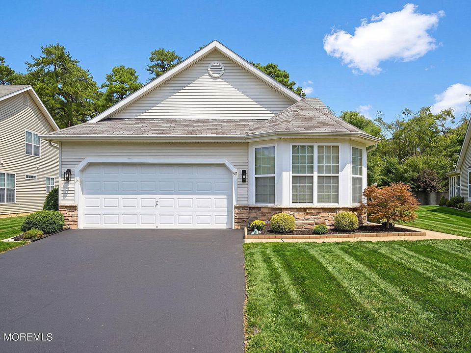 1st image of 607 Timberline Lane