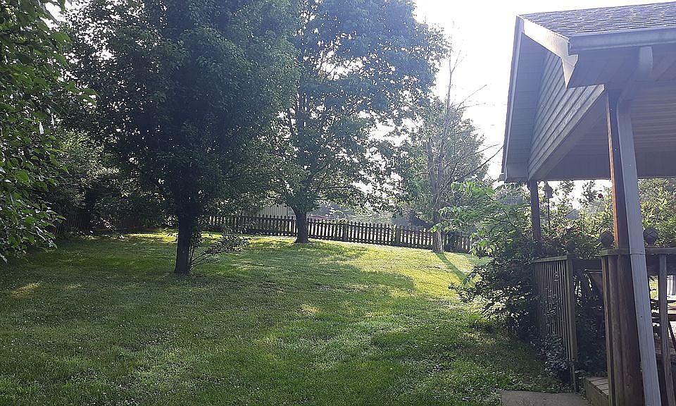 2nd image of 620 Hamilton Springs Rd