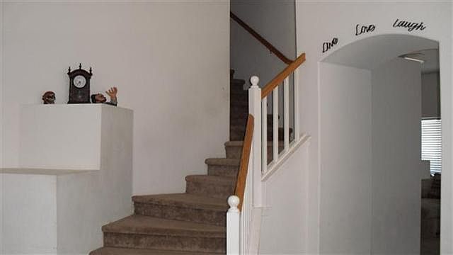 2nd image of 2804 Cherry Tree Ln