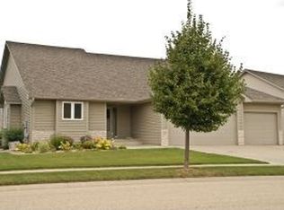 6111 Granite Dr NW, Rochester, MN 55901