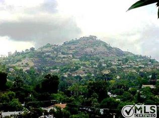 8965 Greenview Pl, Spring Valley, CA 91977