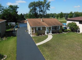 906 N Fischer Dr, Addison, IL 60101