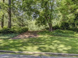 505 Tara Trl NW, Sandy Springs, GA 30327