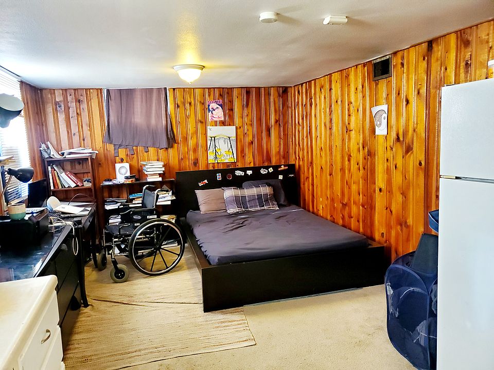 1st image of 305 Scott Ave #C3