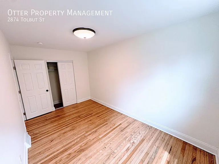 2874 Tolbut St — Photo 27