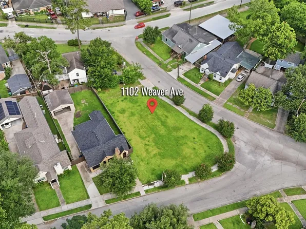 1102 Weaver St, Houston, TX 77023