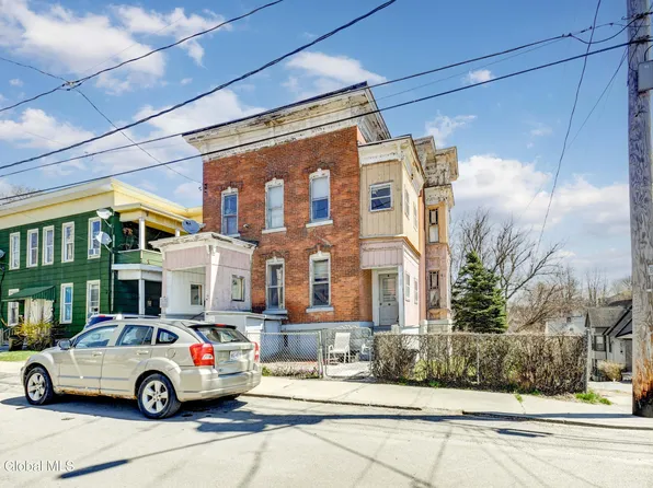 31 Elizabeth Street, Amsterdam, NY 12010