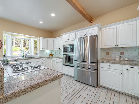 3rd image of 12882 Falcon Point Pl