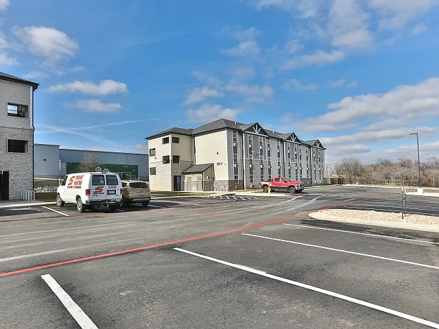 Northgate Apartments — Photo 16
