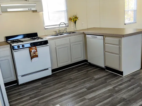 140 Jefferson Ave, Davison, MI 48423