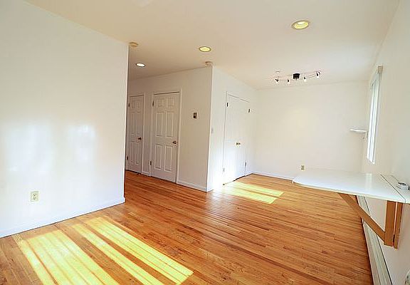 4th image of 1630 Madison Ave APT 2B