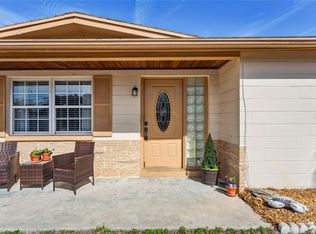 7401 Country Club Dr, Hudson, FL 34667