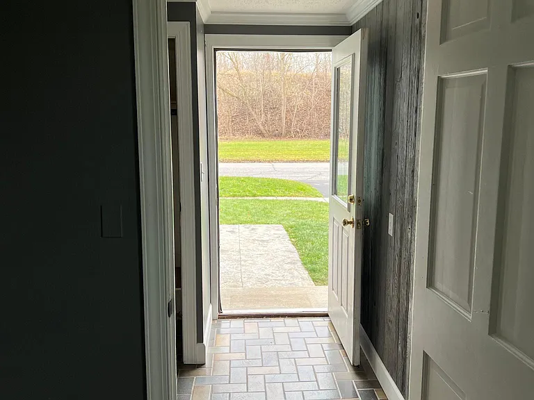 439 S Jackson St #LOWER FRONT — Photo 12