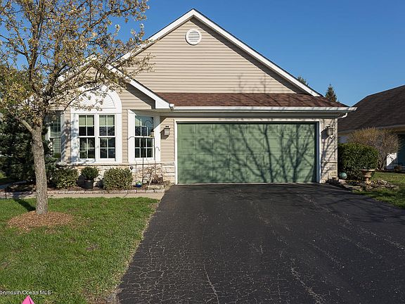 2nd image of 3181 Dillon Ln