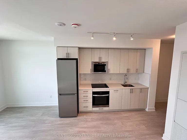 2545 Simcoe St N #339 — Photo 7