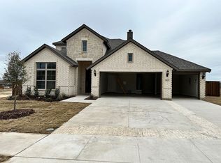5625 Montana Dr, Midlothian, TX 76065