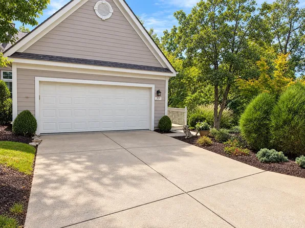 77 Stonehaven Dr #11D, North Bend, OH 45052