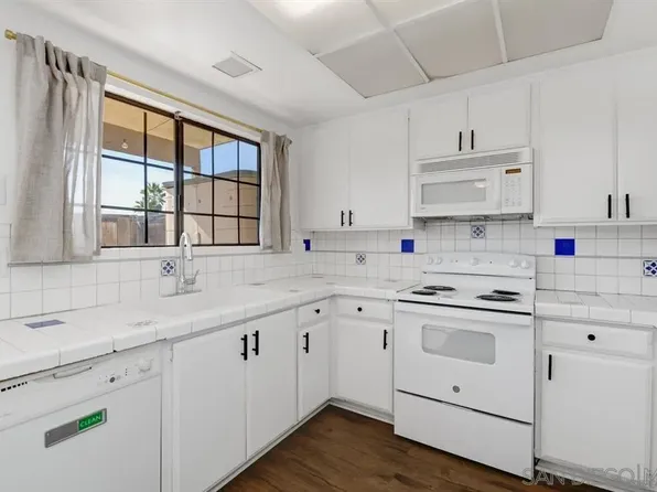 625 S Fig St APT 10, Escondido, CA 92025