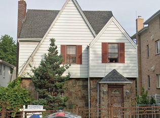 5807 146th St, Flushing, NY 11355