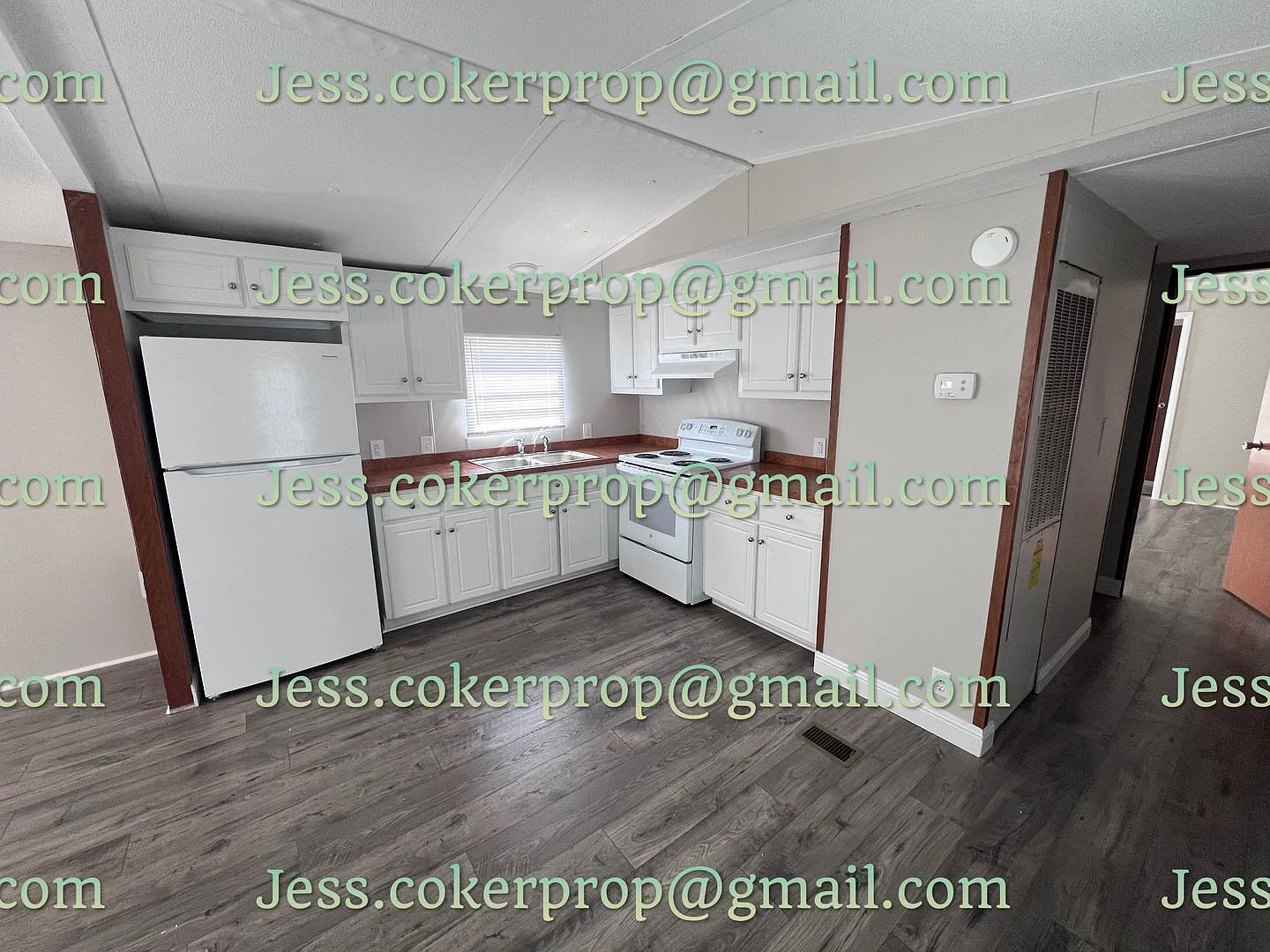 3 Bedroom 2 Bathroom — Photo 3