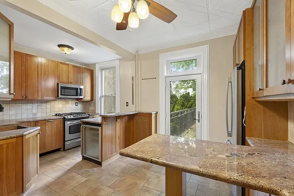 Rented by Citi Habitats | media 13