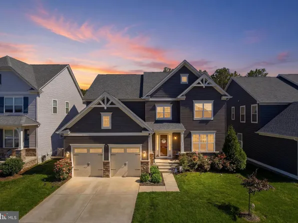462 Crab Apple Dr, Stafford, VA 22554