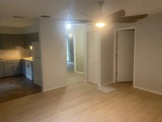2914 51st Avenue Ter W #1 — Photo 3