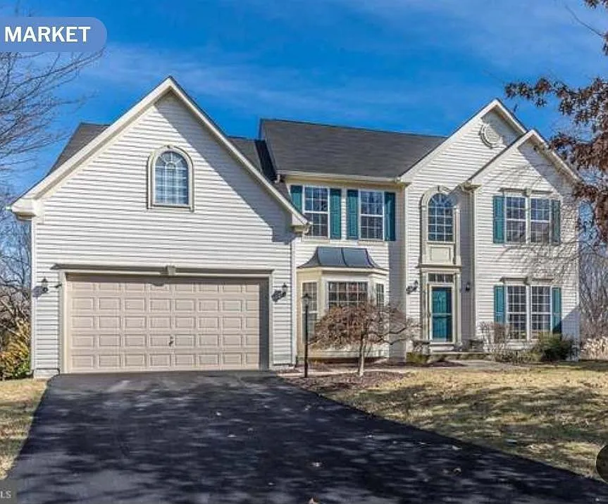 5187 Boscombe Ct