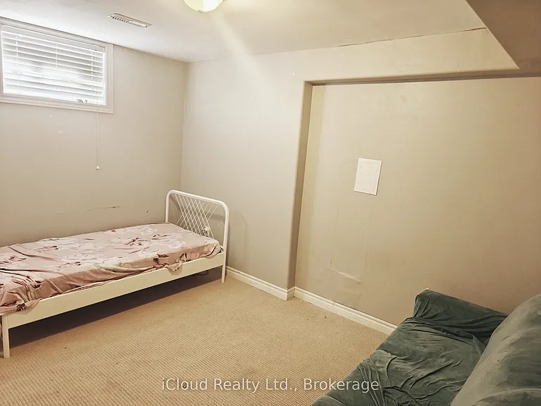 72 Graihawk Dr — Photo 9