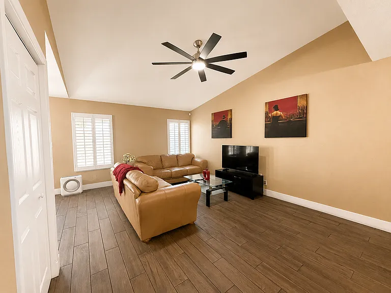 6717 Atwood Ave #3 — Photo 8