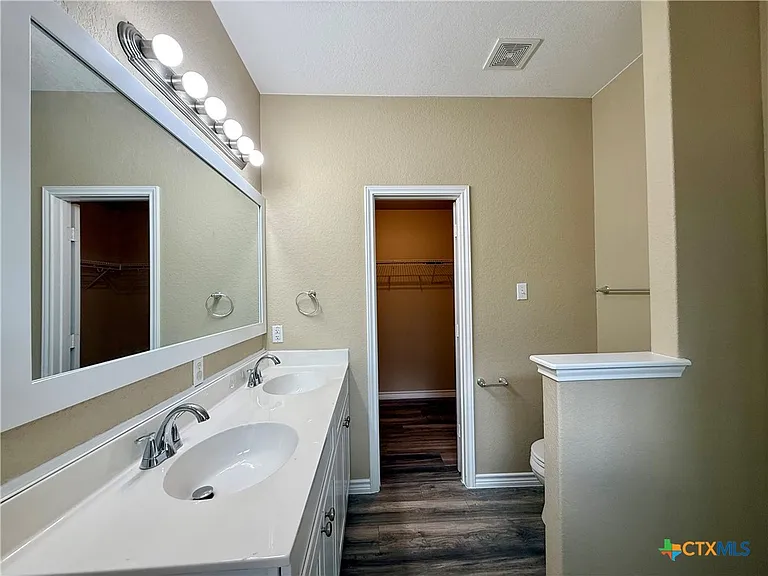 101 Salas Dr — Photo 13