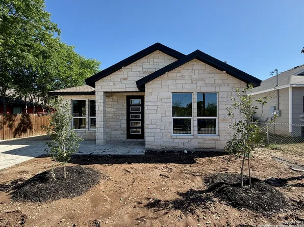 216 Oklahoma, San Antonio, TX 78237
