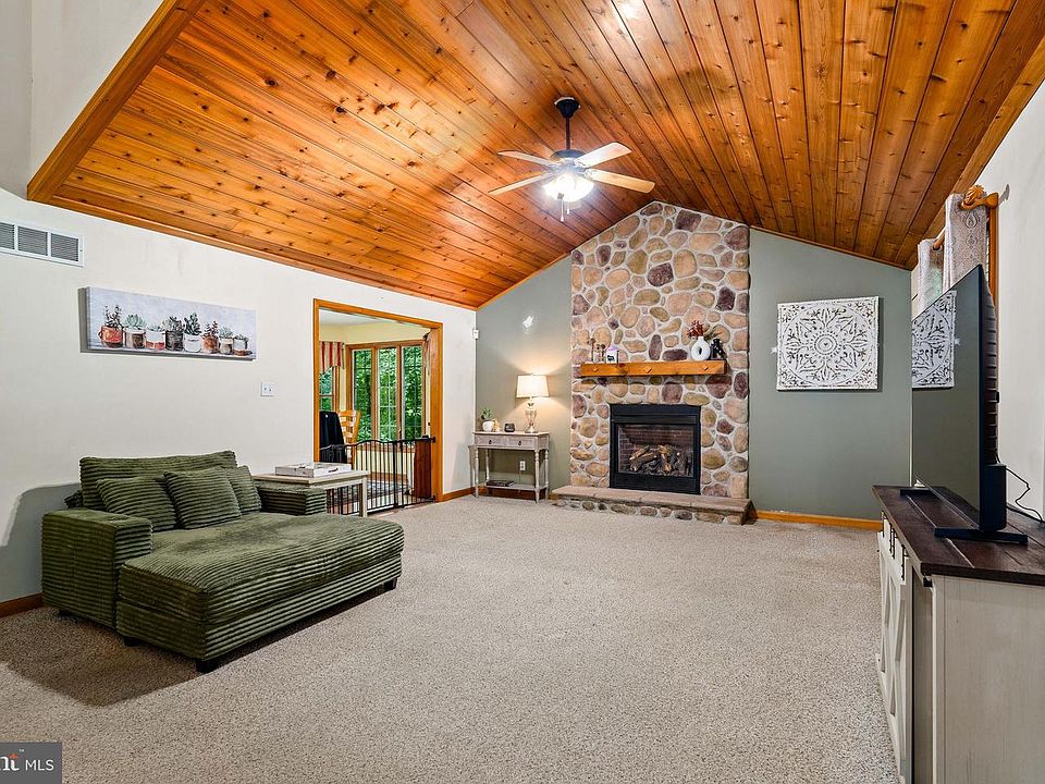 1st image of 96 Piney Ridge Ln