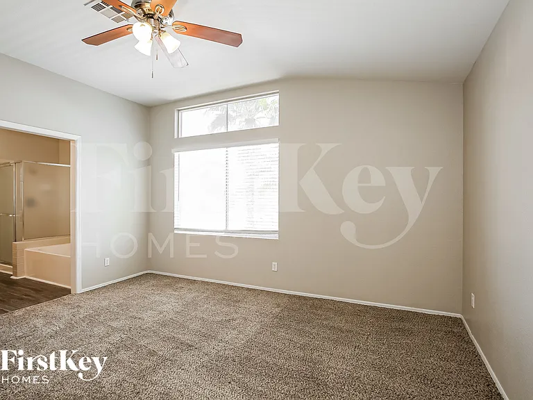 9947 Pioneer Ave — Photo 9