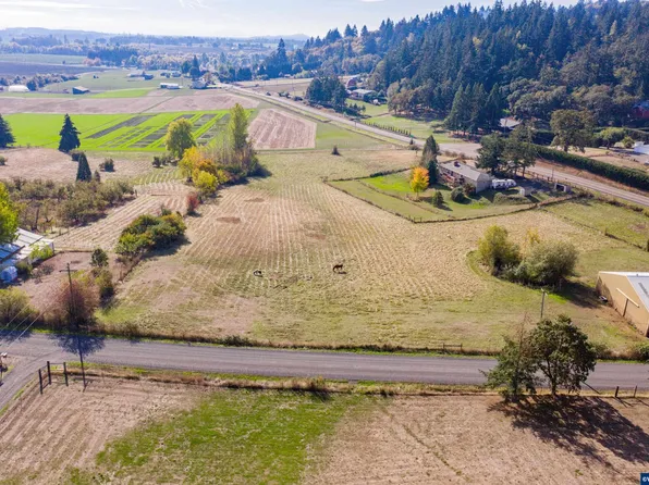 12252 Jefferson Hwy #99E, Jefferson, OR 97352